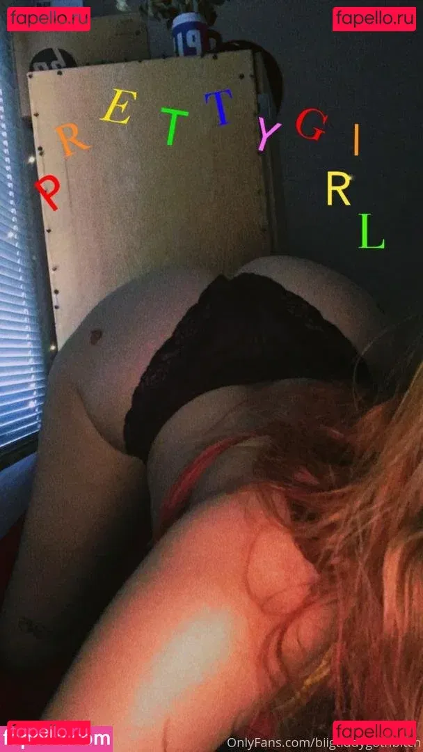 biigtiddygothbitch Onlyfans Photo Gallery 