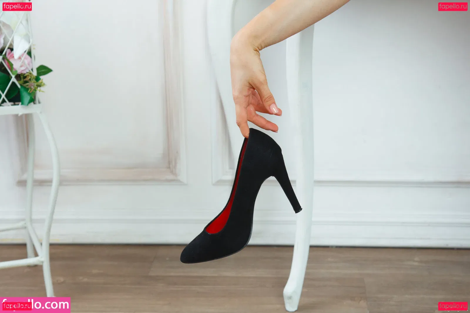 Elle Mira Onlyfans Photo Gallery 