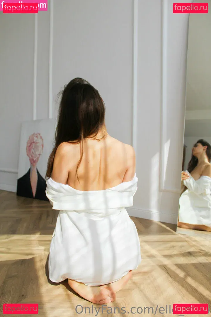 Elle Mira Onlyfans Photo Gallery 