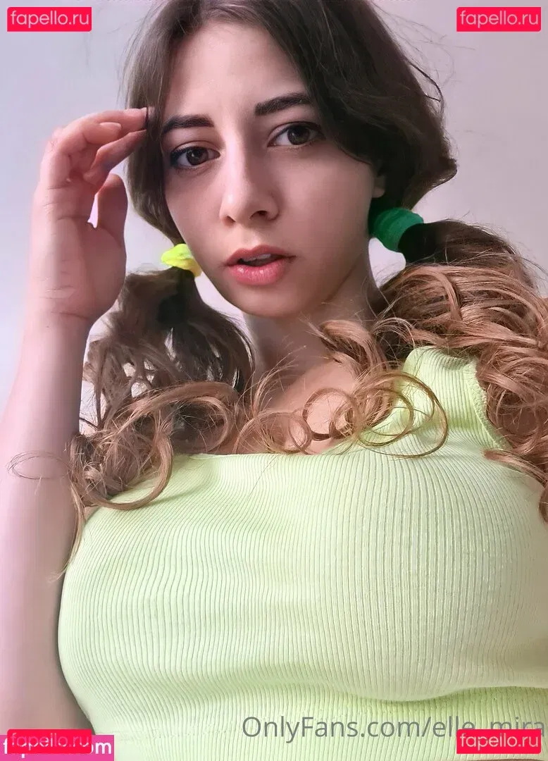 Elle Mira Onlyfans Photo Gallery 