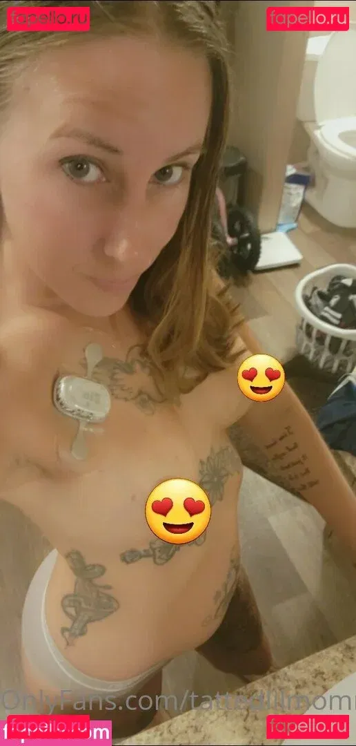 tattedlilmomma1990 Onlyfans Photo Gallery 