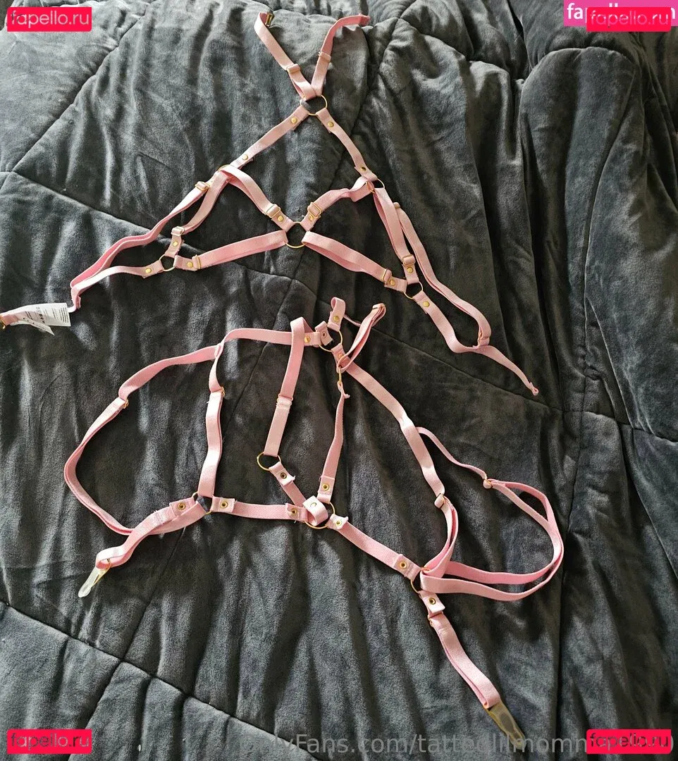 tattedlilmomma1990 Onlyfans Photo Gallery 