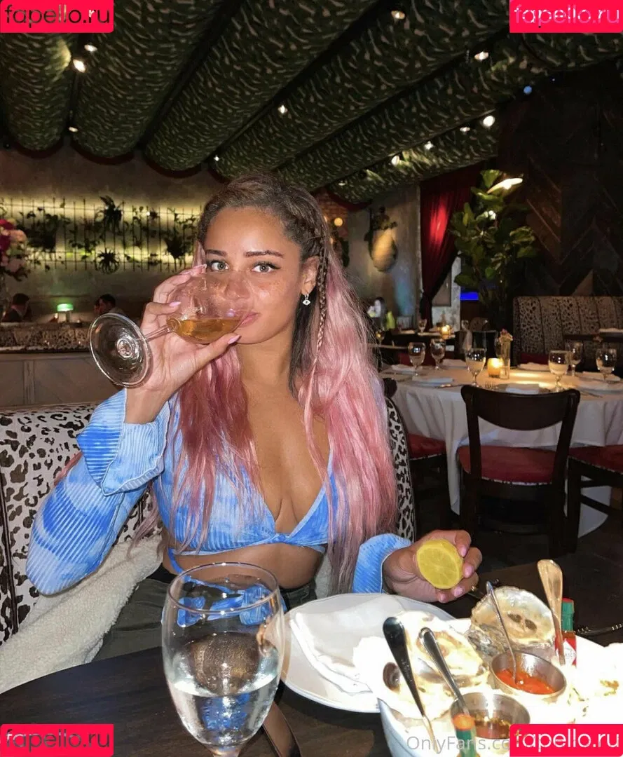 toningtori Onlyfans Photo Gallery 