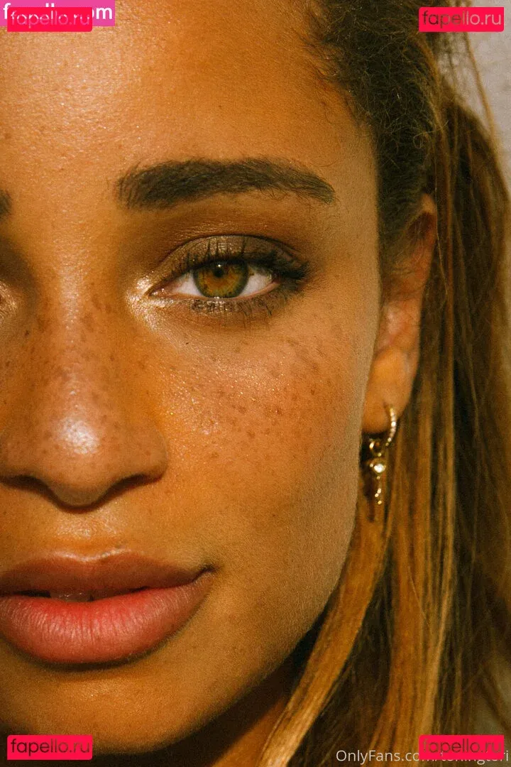 toningtori Onlyfans Photo Gallery 