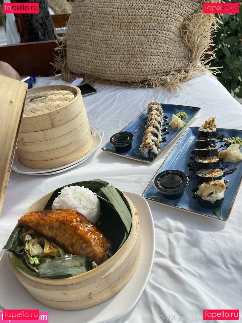 toningtori Onlyfans Photo Gallery 