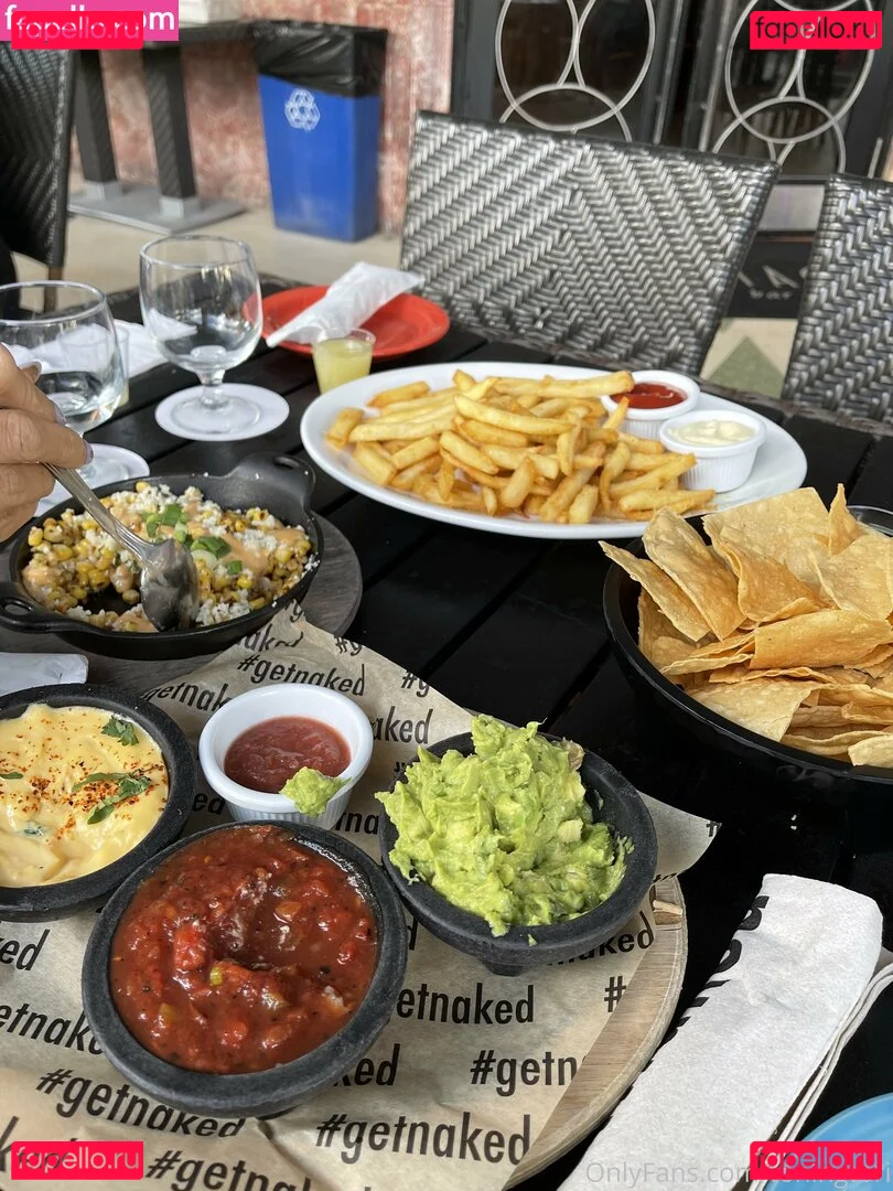 toningtori Onlyfans Photo Gallery 