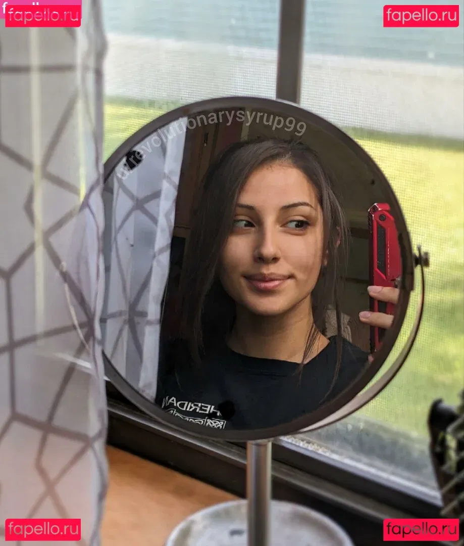 RevolutionarySyrup99 Onlyfans Photo Gallery 