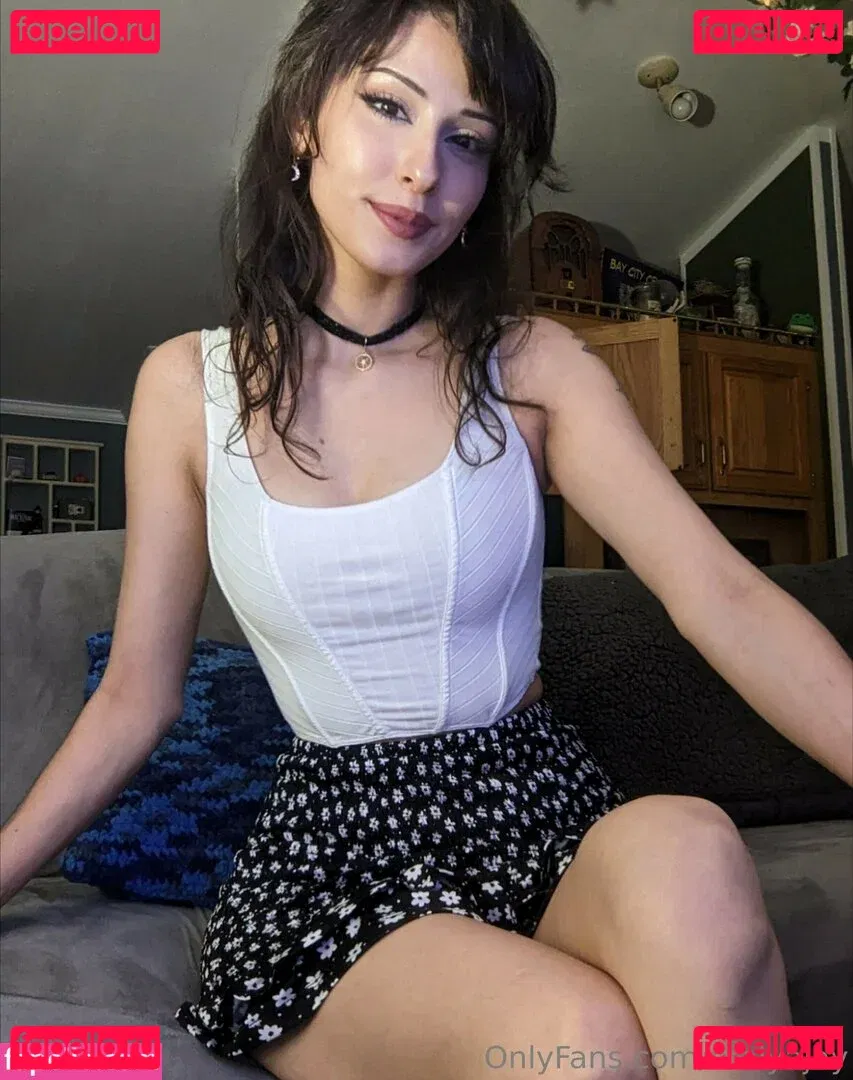 RevolutionarySyrup99 Onlyfans Photo Gallery 