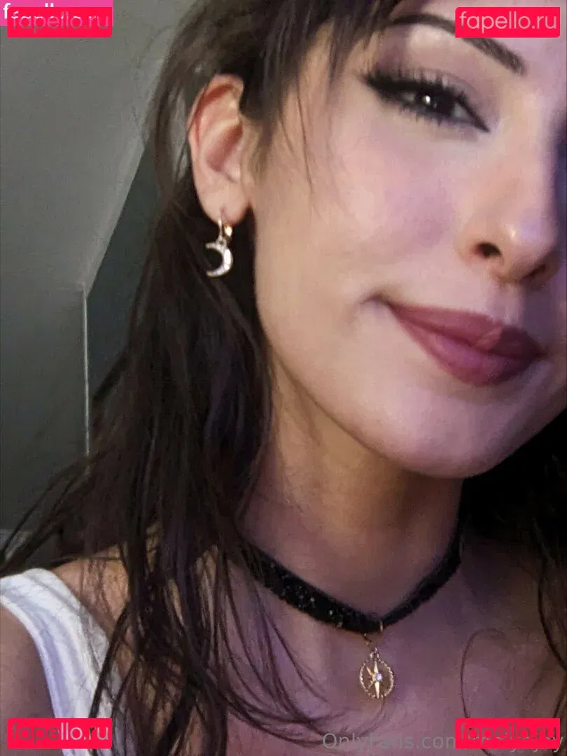 RevolutionarySyrup99 Onlyfans Photo Gallery 