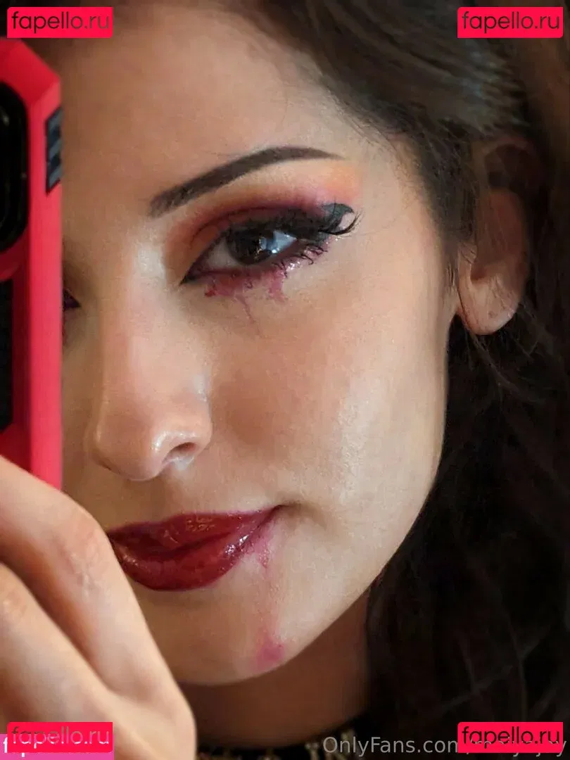 RevolutionarySyrup99 Onlyfans Photo Gallery 