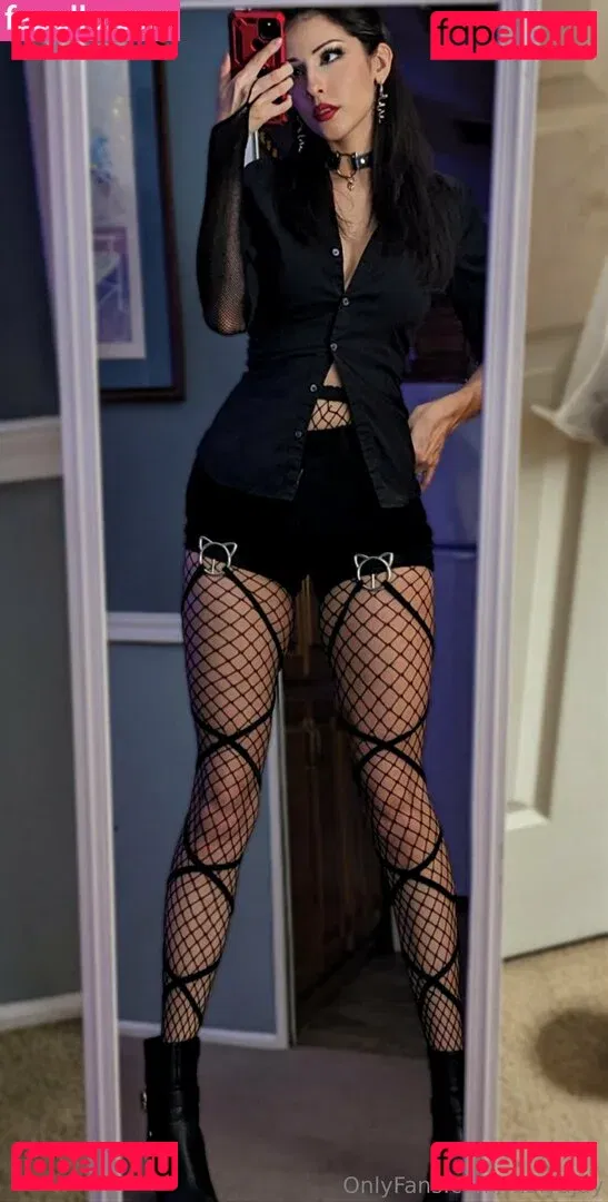 RevolutionarySyrup99 Onlyfans Photo Gallery 