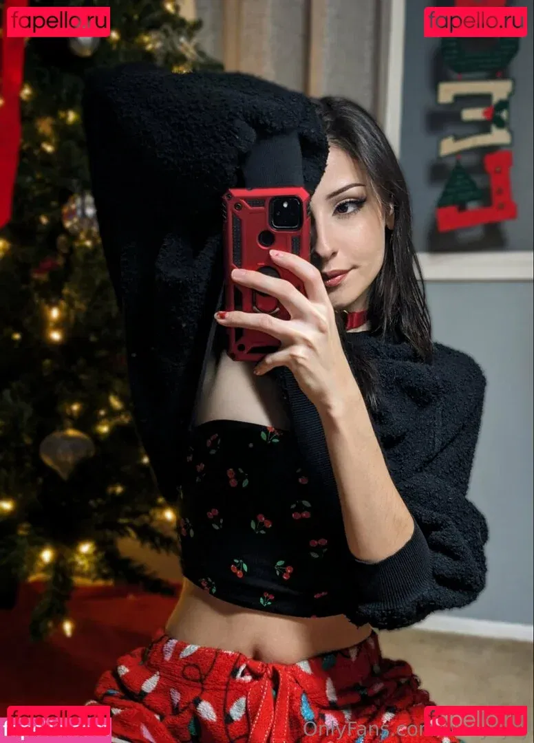 RevolutionarySyrup99 Onlyfans Photo Gallery 