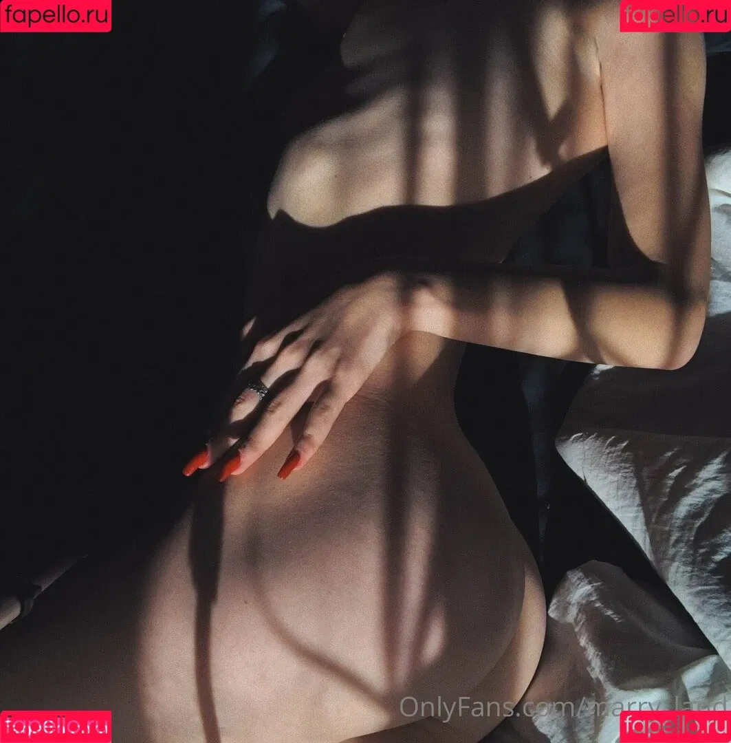 marry_land Onlyfans Photo Gallery 
