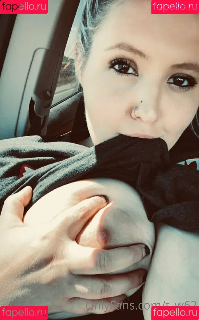 t_w62 Onlyfans Photo Gallery 