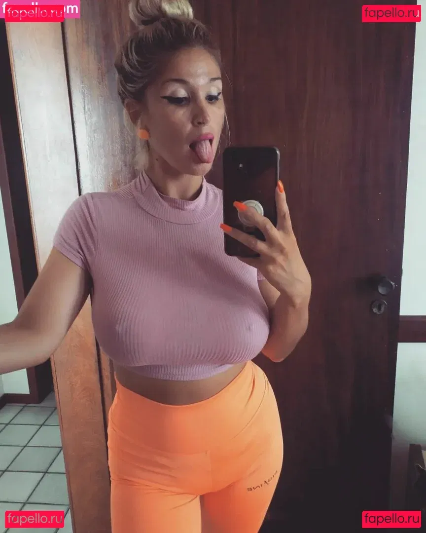 Aniita Muhlemann Onlyfans Photo Gallery 