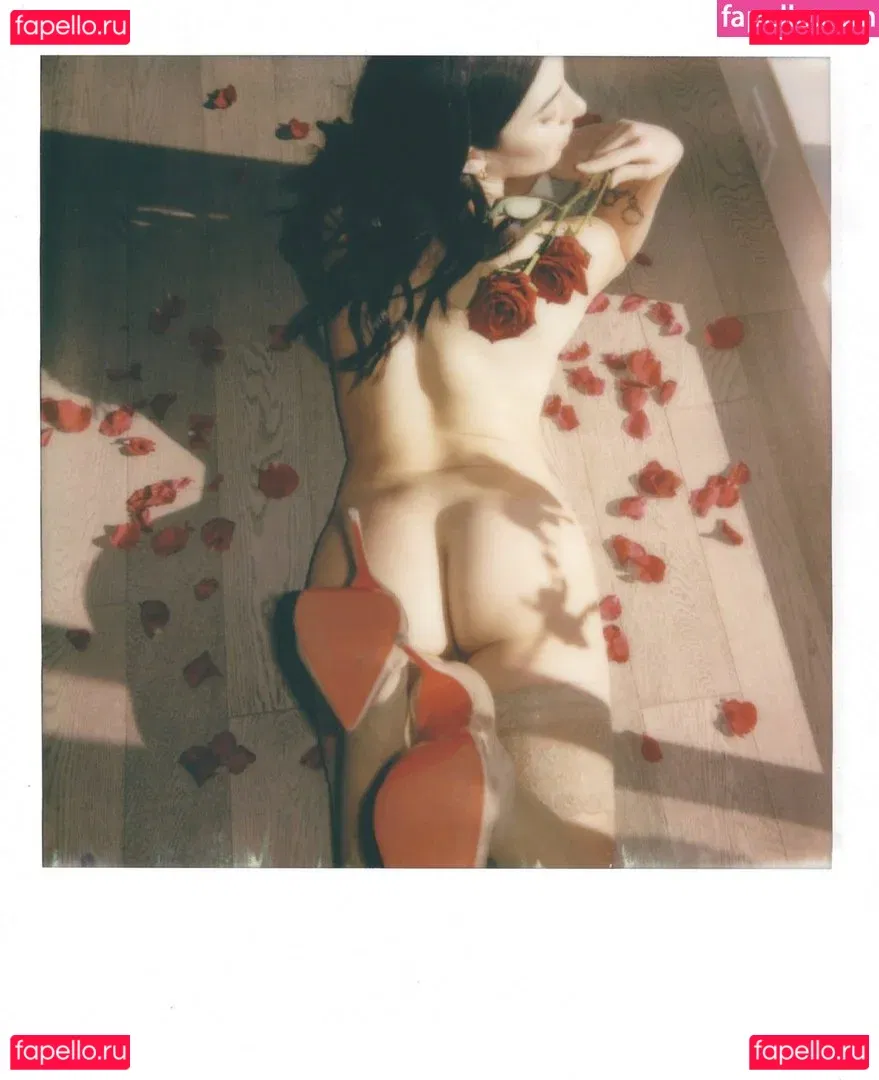 Xris Kovtos Onlyfans Photo Gallery 