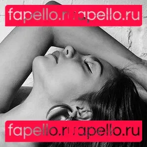 Kristina Azaronak Onlyfans Photo Gallery 