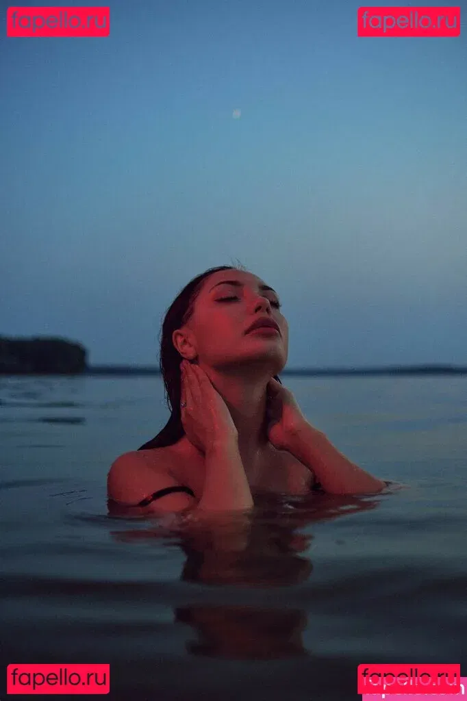 Kristina Azaronak Onlyfans Photo Gallery 