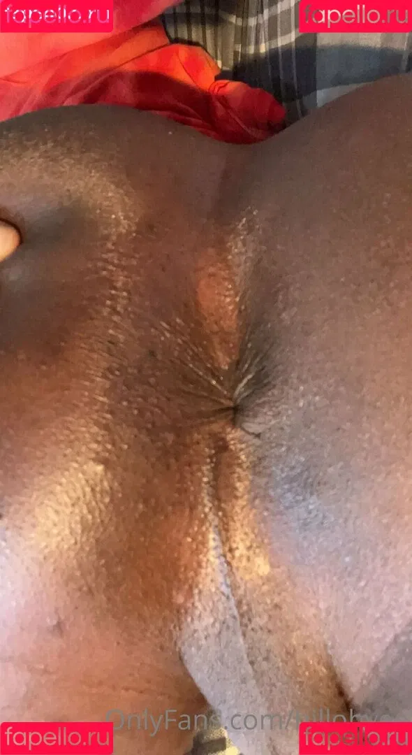 hillohvee Onlyfans Photo Gallery 