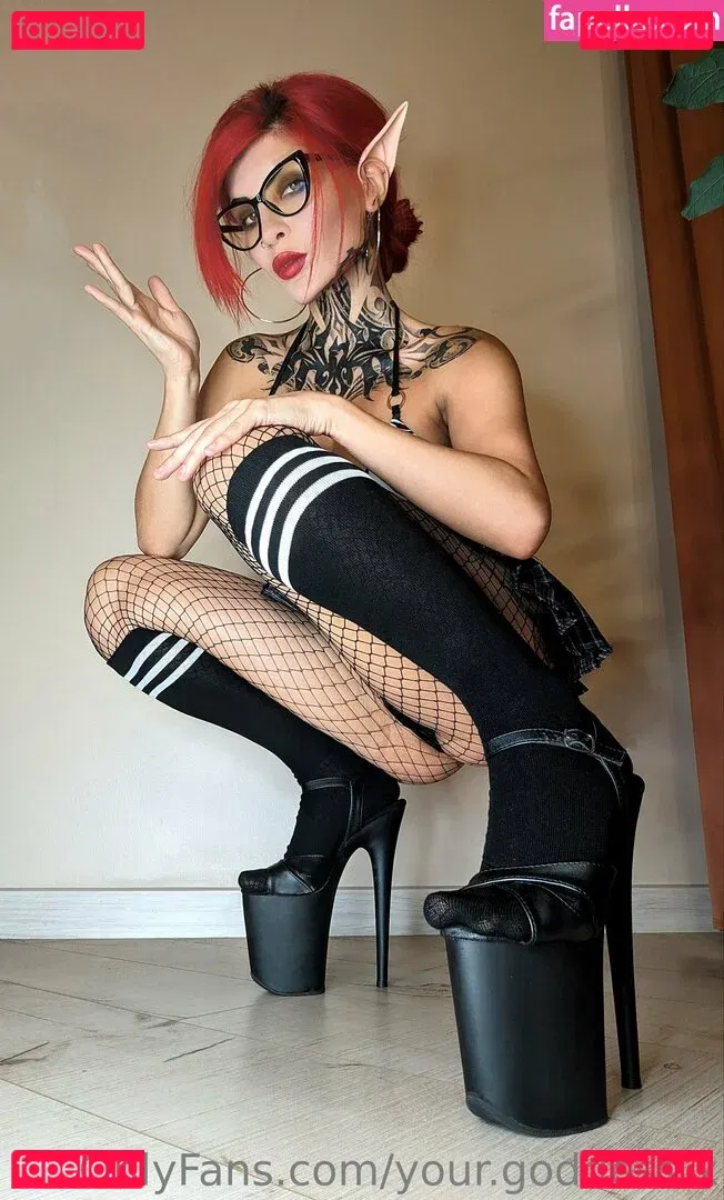 your.goddess.x Onlyfans Photo Gallery 