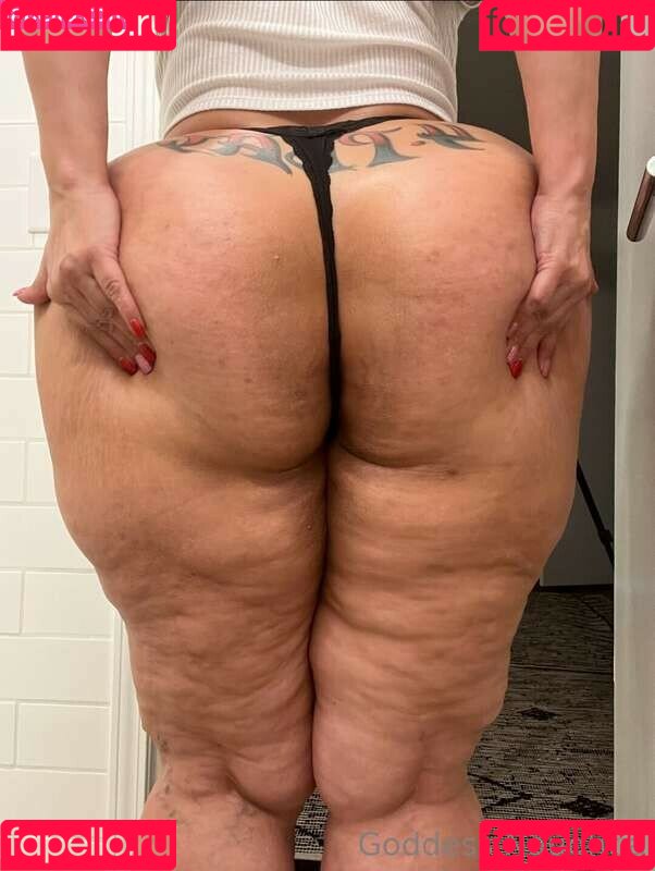 Goddess Naughtia Onlyfans Photo Gallery 