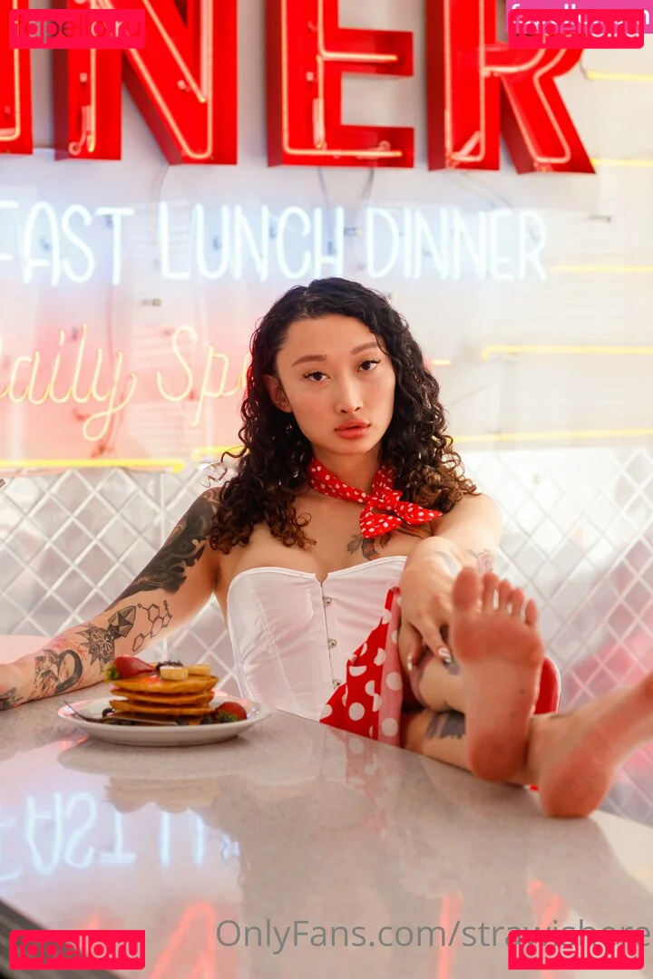 Billie Beaumont Strawisdead Onlyfans Photo Gallery 