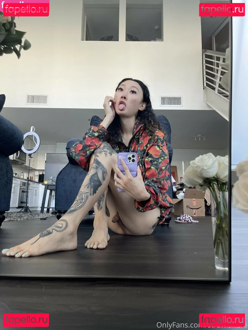 Billie Beaumont Strawisdead Onlyfans Photo Gallery 