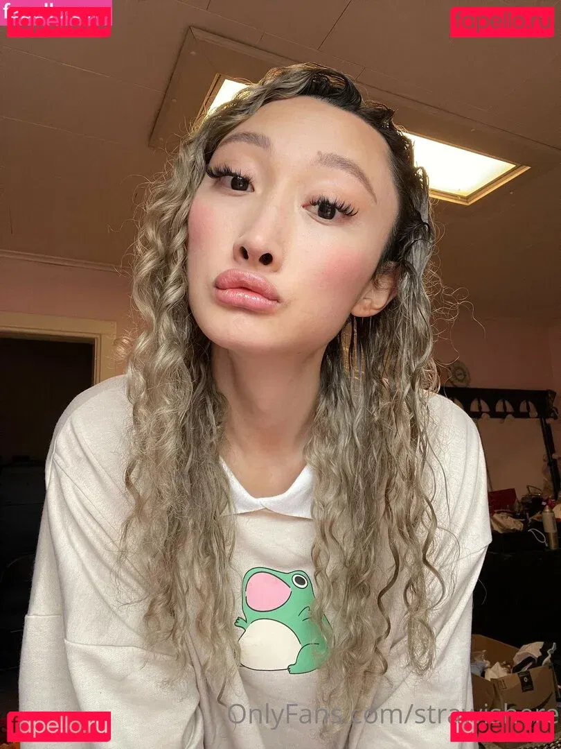 Billie Beaumont Strawisdead Onlyfans Photo Gallery 