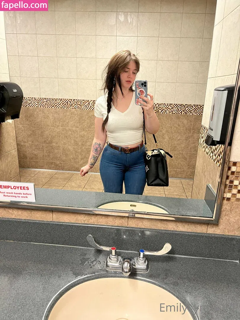 Emily Lynne Onlyfans Photo Gallery 