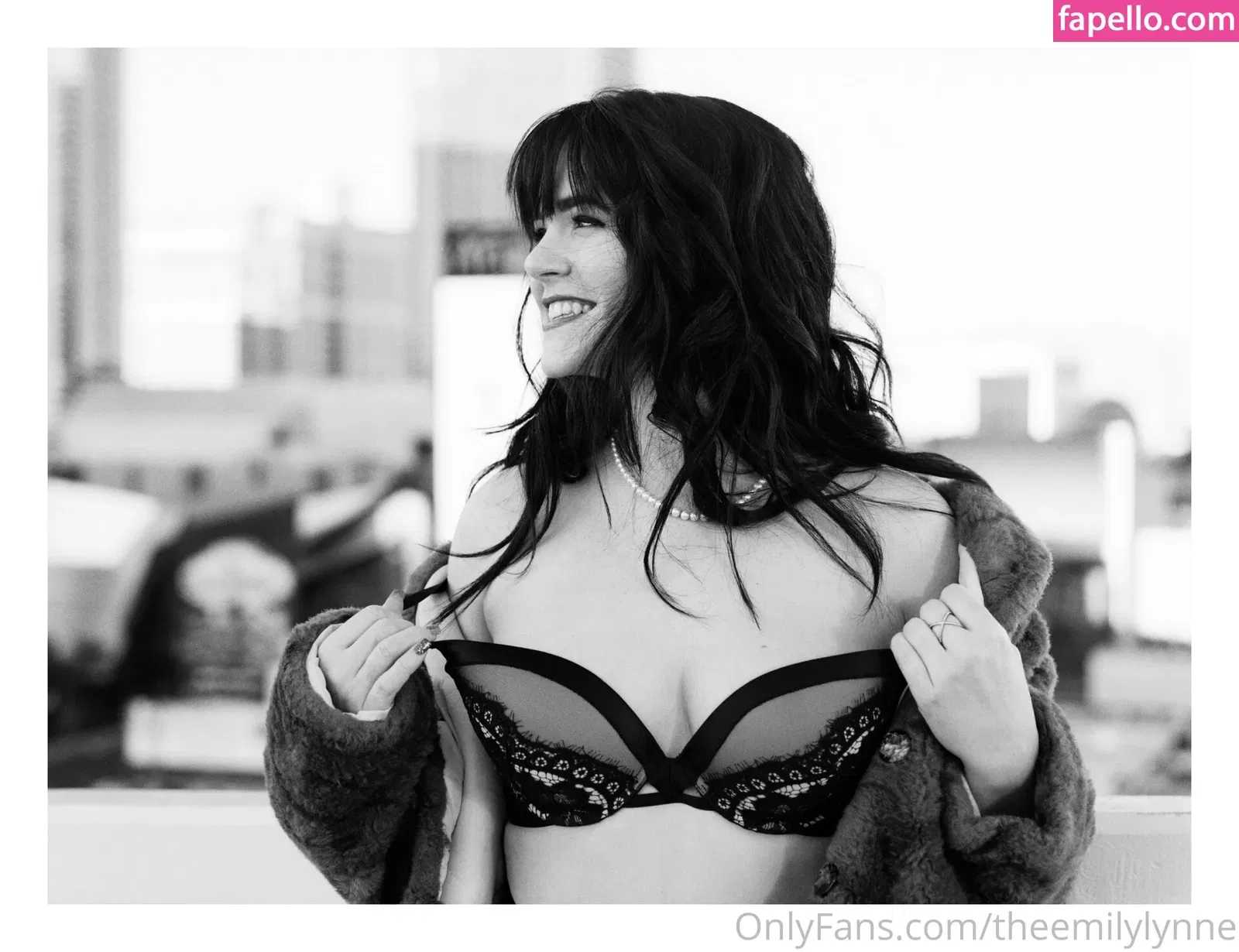 Emily Lynne Onlyfans Photo Gallery 