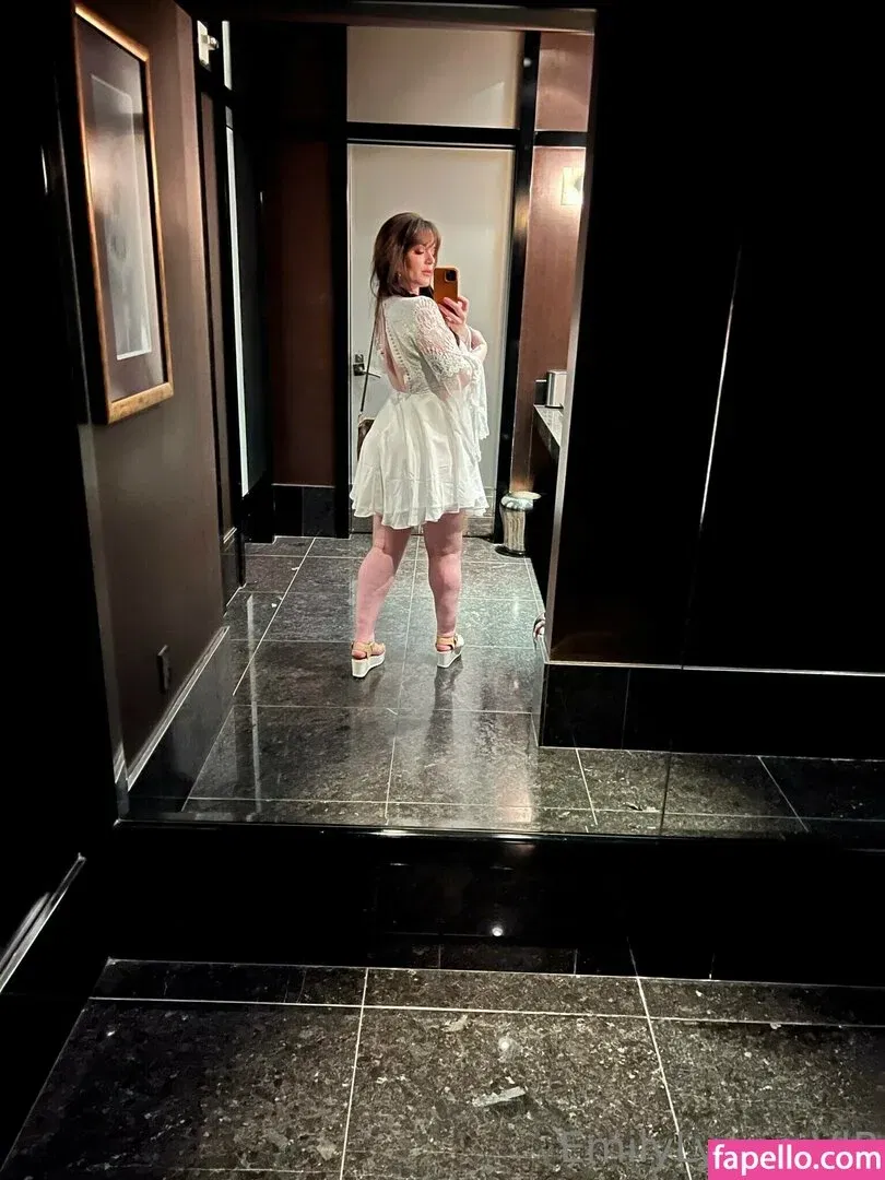 Emily Lynne Onlyfans Photo Gallery 