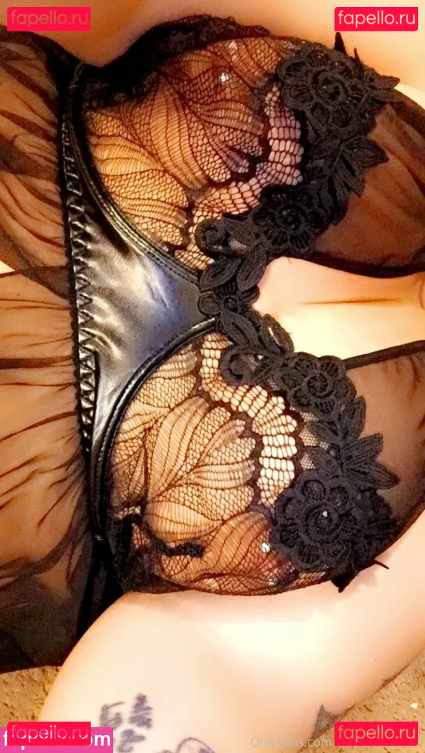 naomirayne90 Onlyfans Photo Gallery 