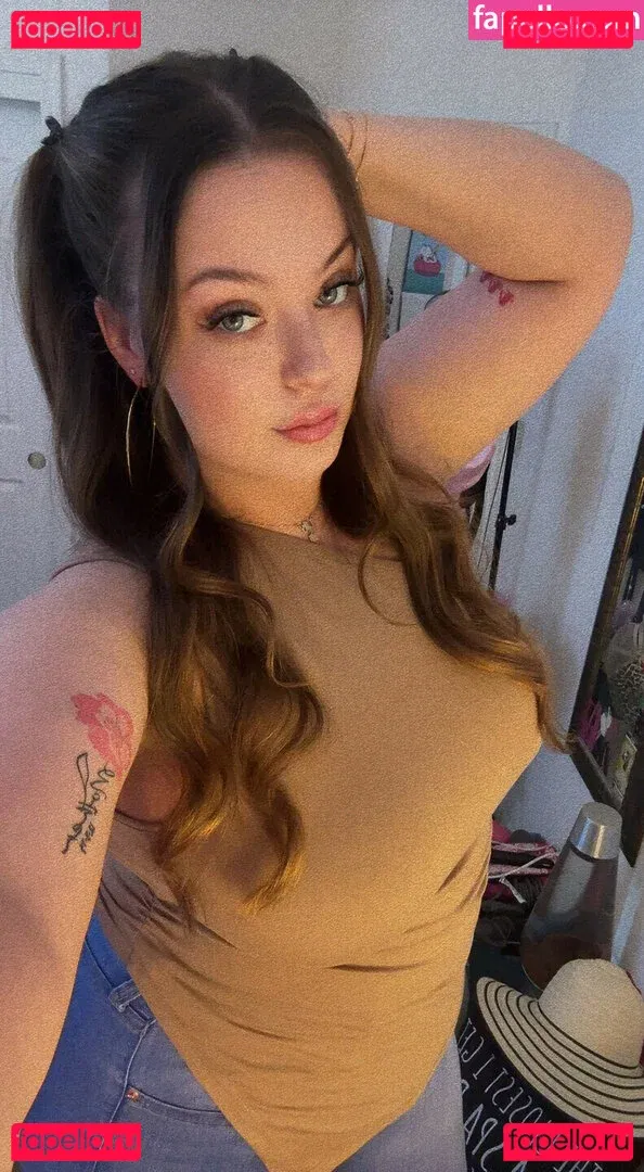 Lilly47 Onlyfans Photo Gallery 