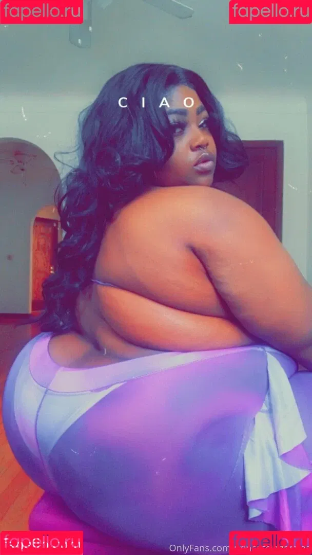 mamamioshye Onlyfans Photo Gallery 
