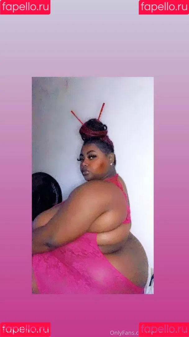 mamamioshye Onlyfans Photo Gallery 