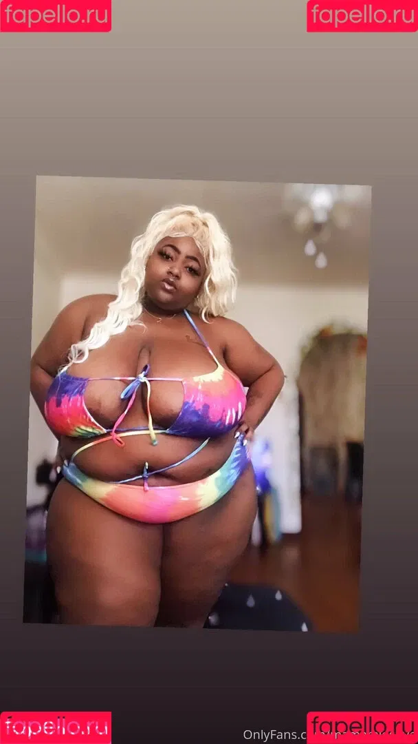 mamamioshye Onlyfans Photo Gallery 