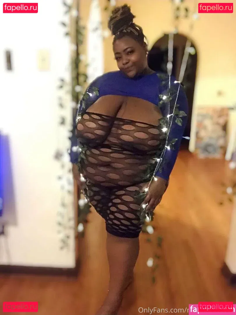 mamamioshye Onlyfans Photo Gallery 