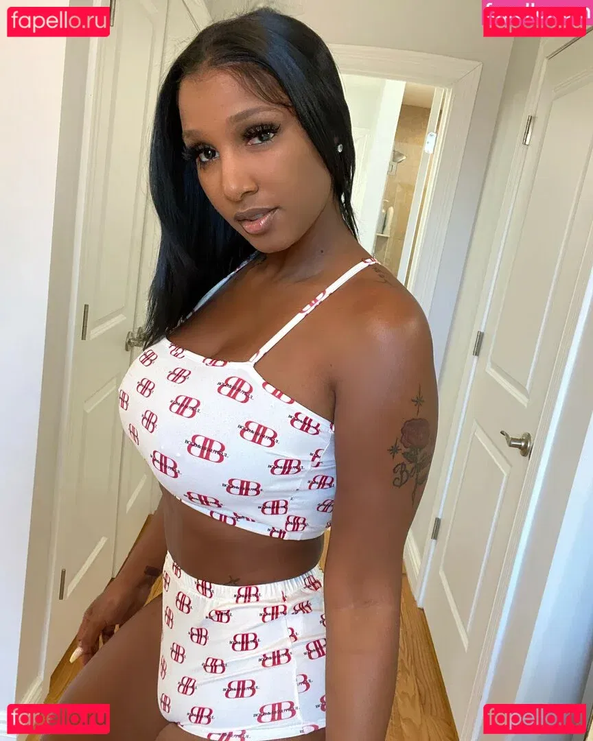 Bernice Burgos Onlyfans Photo Gallery 
