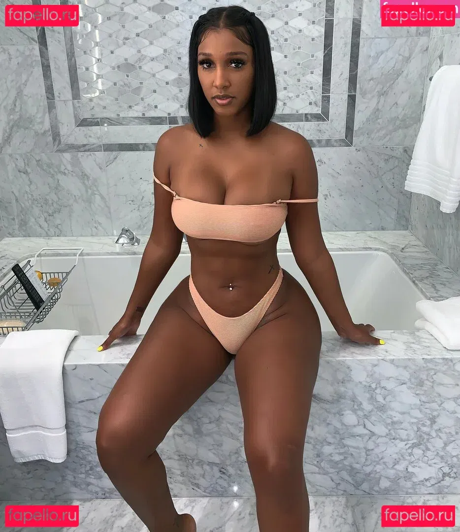 Bernice Burgos Onlyfans Photo Gallery 