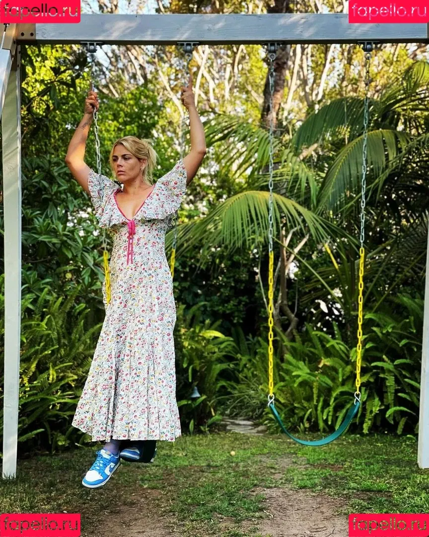 Busy Philipps Onlyfans Photo Gallery 