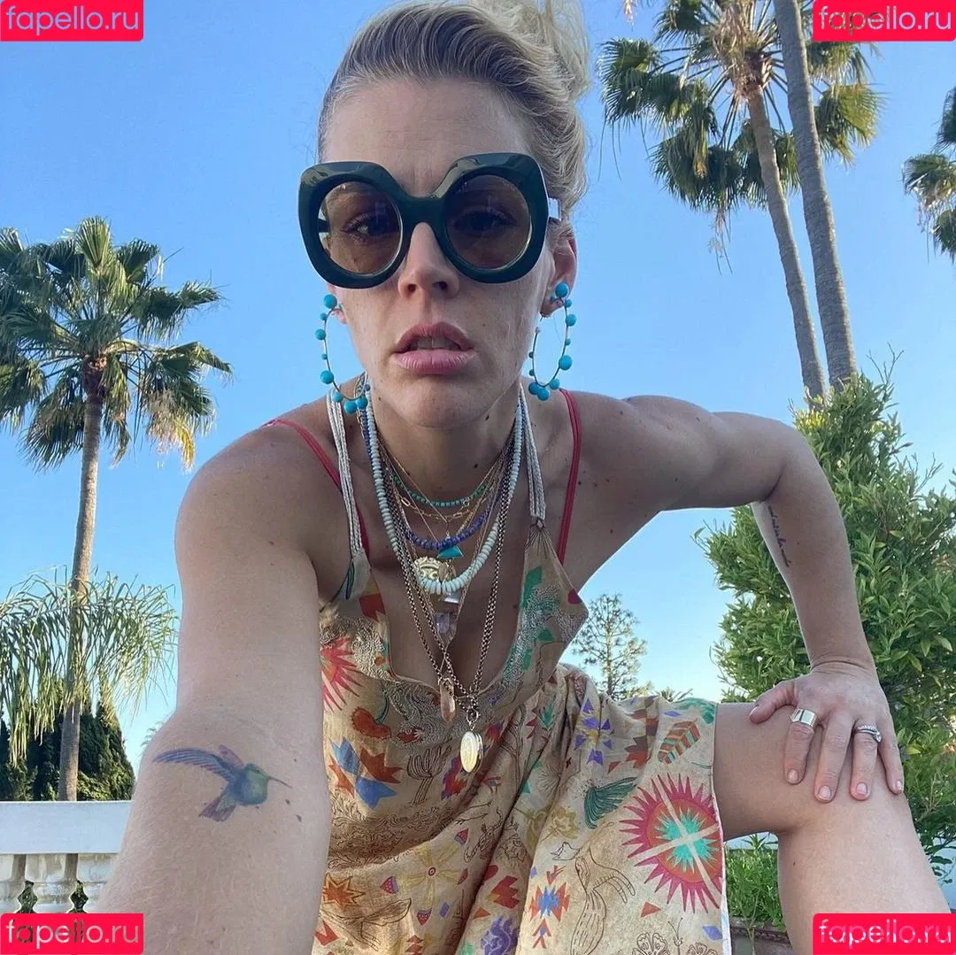 Busy Philipps Onlyfans Photo Gallery 