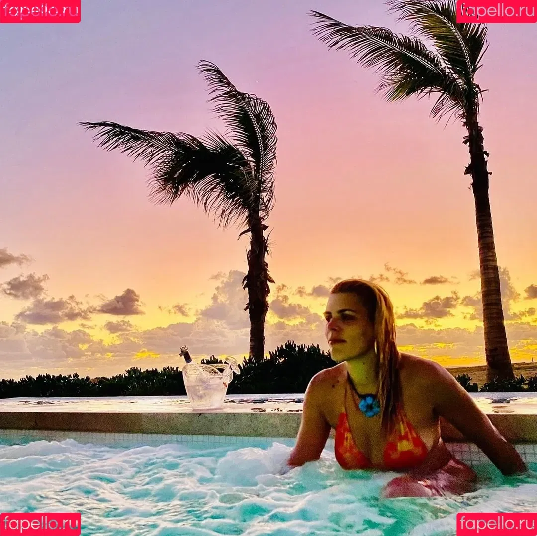 Busy Philipps Onlyfans Photo Gallery 