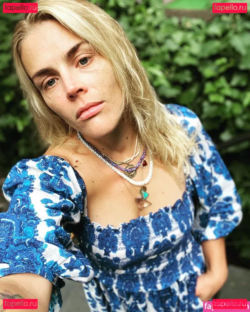 Busy Philipps Onlyfans Photo Gallery 