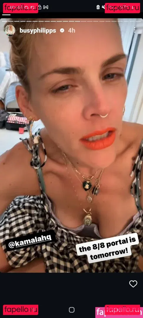 Busy Philipps Onlyfans Photo Gallery 