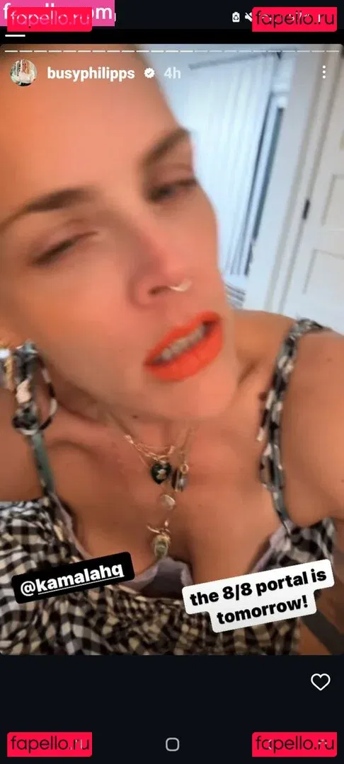 Busy Philipps Onlyfans Photo Gallery 