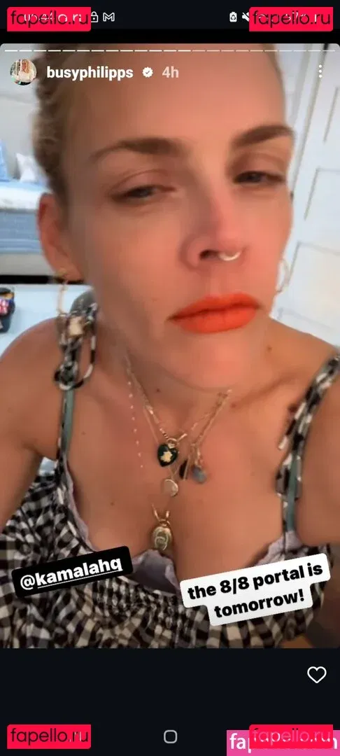 Busy Philipps Onlyfans Photo Gallery 
