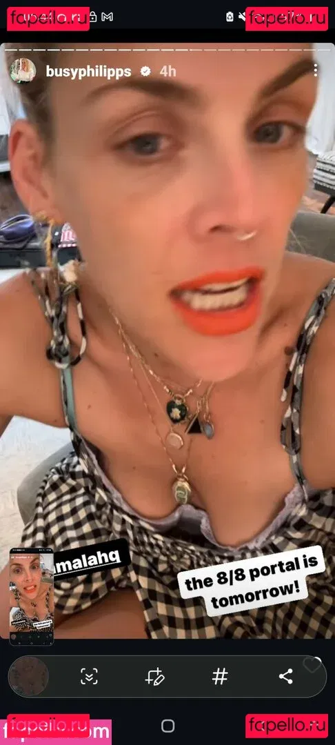 Busy Philipps Onlyfans Photo Gallery 