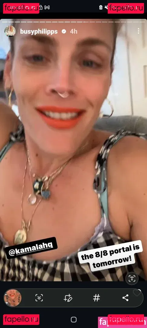 Busy Philipps Onlyfans Photo Gallery 