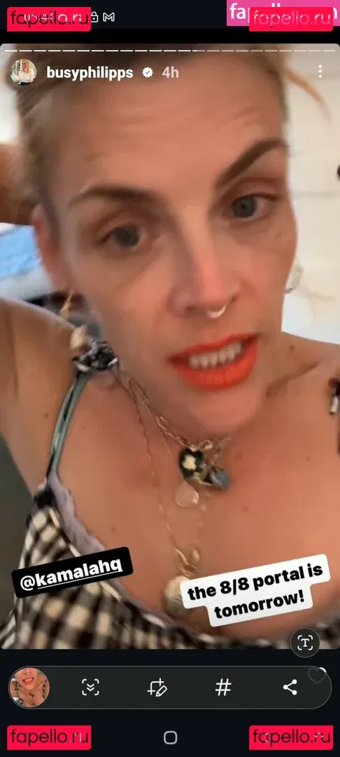 Busy Philipps Onlyfans Photo Gallery 