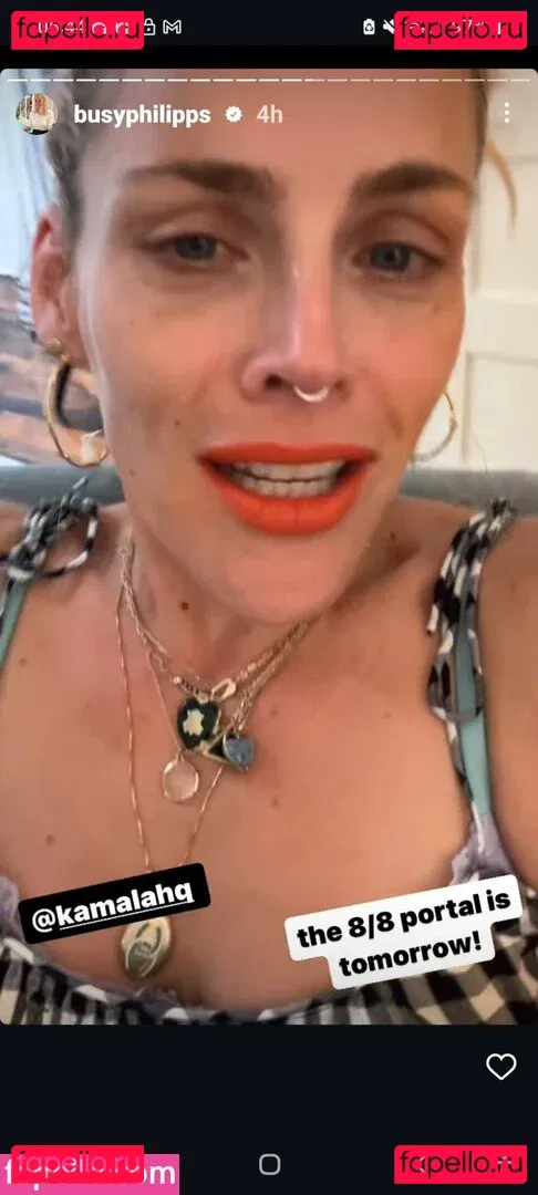 Busy Philipps Onlyfans Photo Gallery 